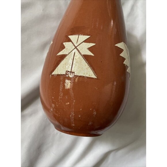 Handcrafted Native American Style Terra Cotta Vase W/ White Geometric Patterns - Picture 11 of 14
